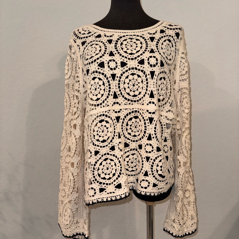 Ultra Pink Cream Crochet Top